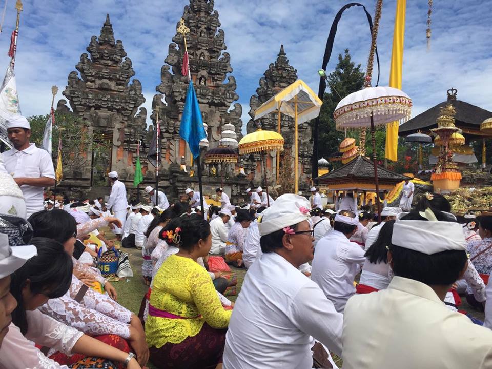 Nganyarin Pura Semeru Agung,&nbsp;Lumajang